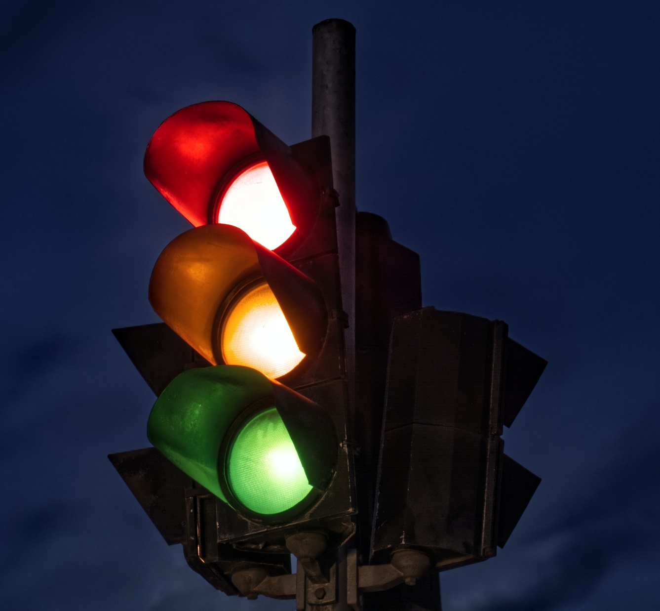 red yellow green light unsplash