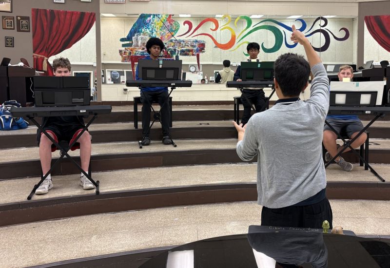 group piano class at Cibola High School