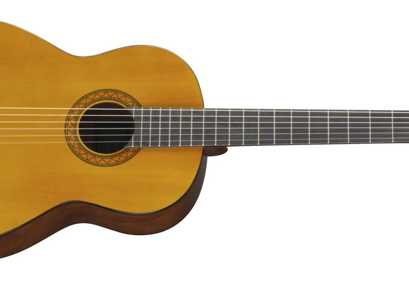Yamaha C40II acoustic guitar