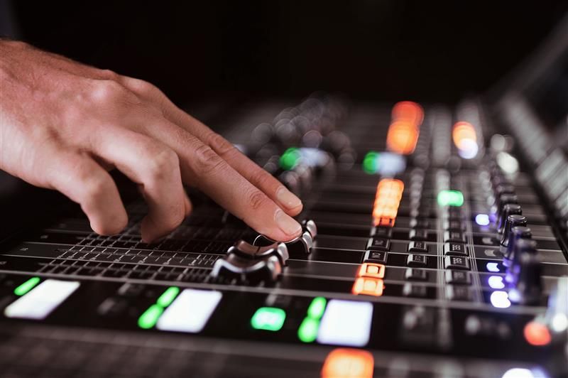 hands on audio mixer