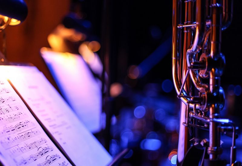 trombone, music stand