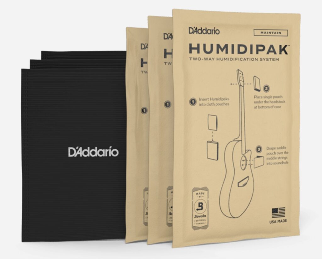 Several guitar Humidipaks.