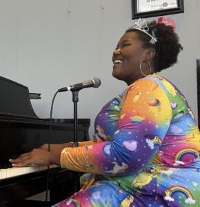 Coty Raven Morris playing the piano