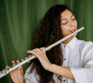 flute player